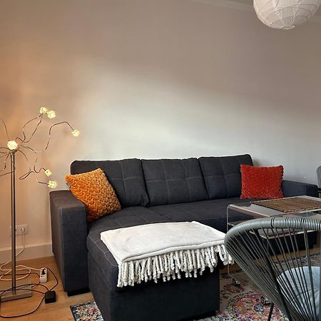 Schoene Neue 4 Zimmer Wohnung Mit Sued-Balkon Bis 8 Personen Naumburg  Exteriér fotografie